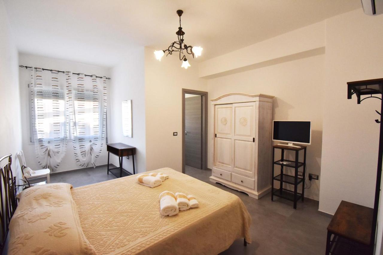 B&B Centrale Tortoli Ngoại thất bức ảnh