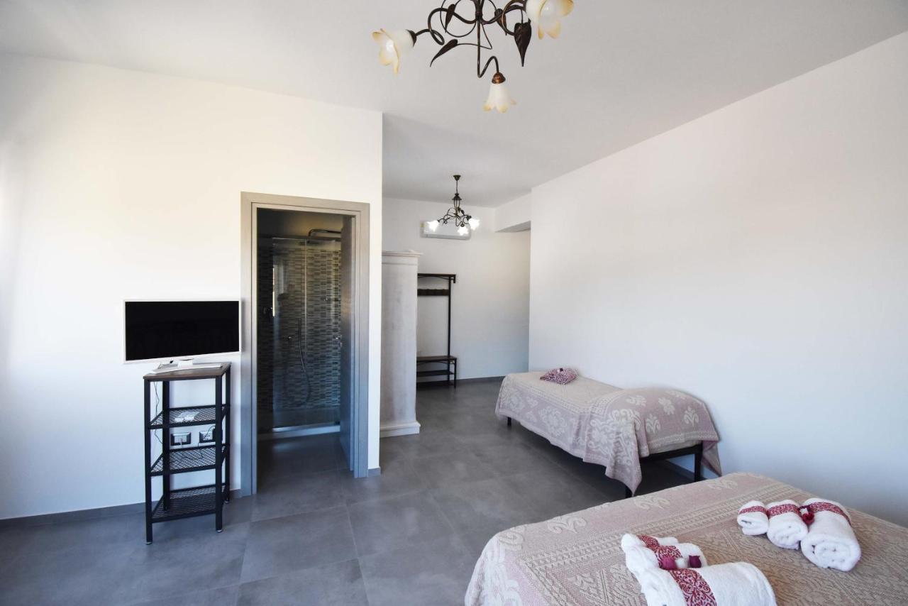 B&B Centrale Tortoli Ngoại thất bức ảnh